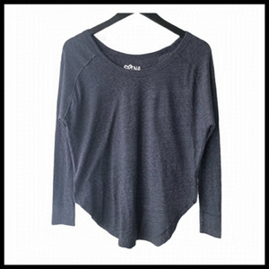 ARITZIA TNA Long Sleeve Tee